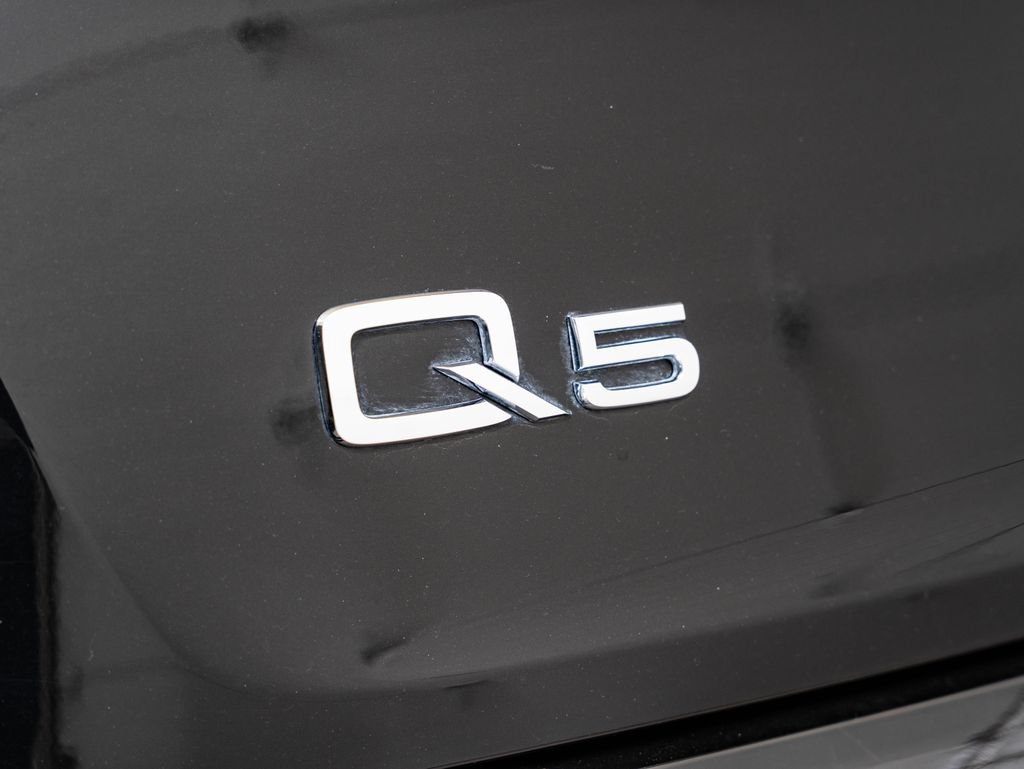 Used 2021 Audi Q5 Prestige w/ Prestige Package AWD/4WD image 18
