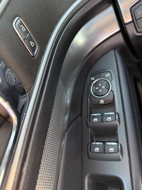 Used 2018 Ford Explorer XLT w/ Equipment Group 202A AWD/4WD image 30