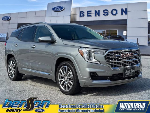Used 2024 GMC Terrain Denali w/ Denali Premium Package