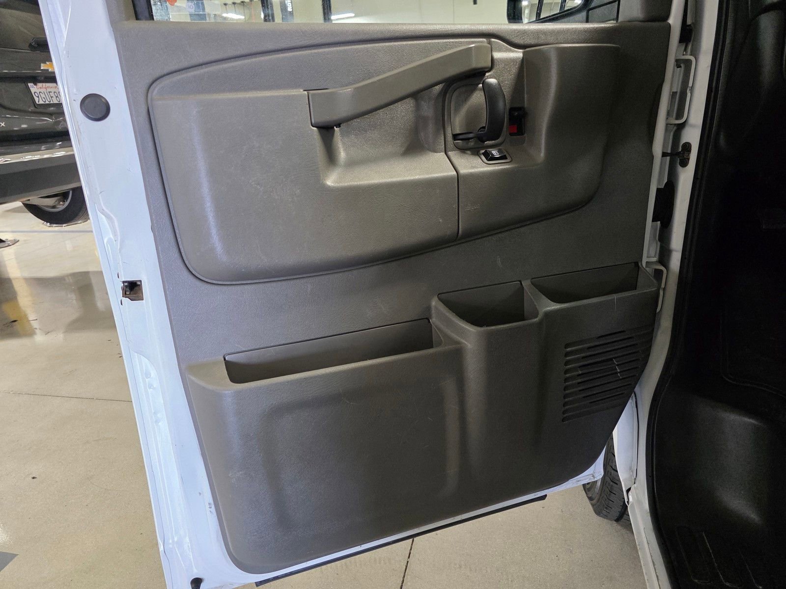 Used 2017 Chevrolet Express 2500 LS image 23