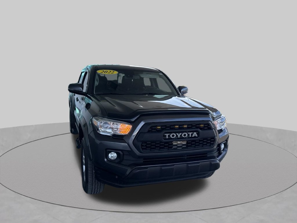 Used 2022 Toyota Tacoma SR5 w/ Technology Package RWD image 18