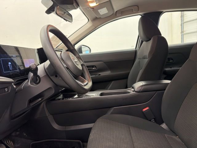 Used 2025 Nissan Kicks S FWD image 13