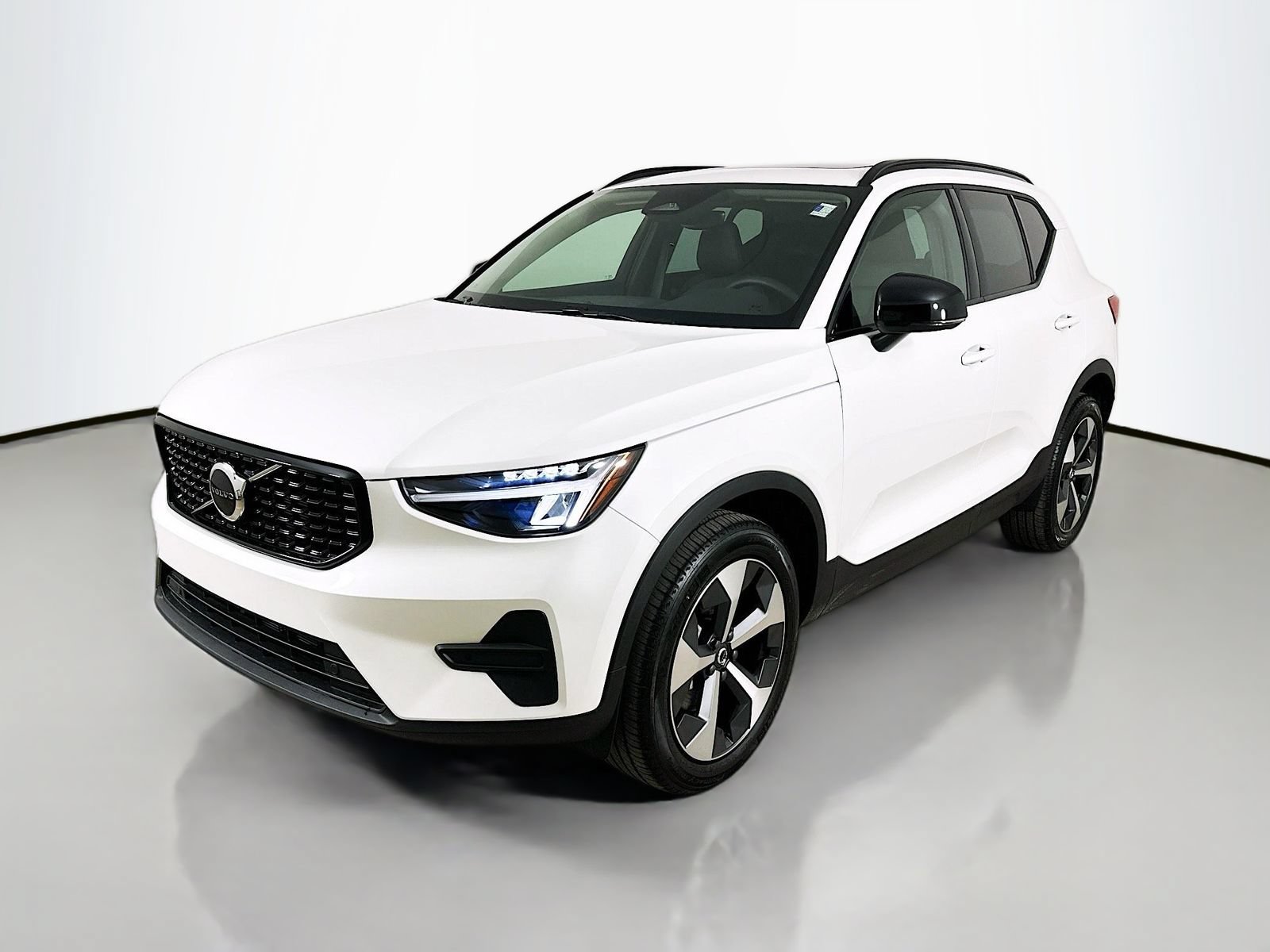 New 2026 Volvo XC40 B5 Core w/ Protection Package Premier