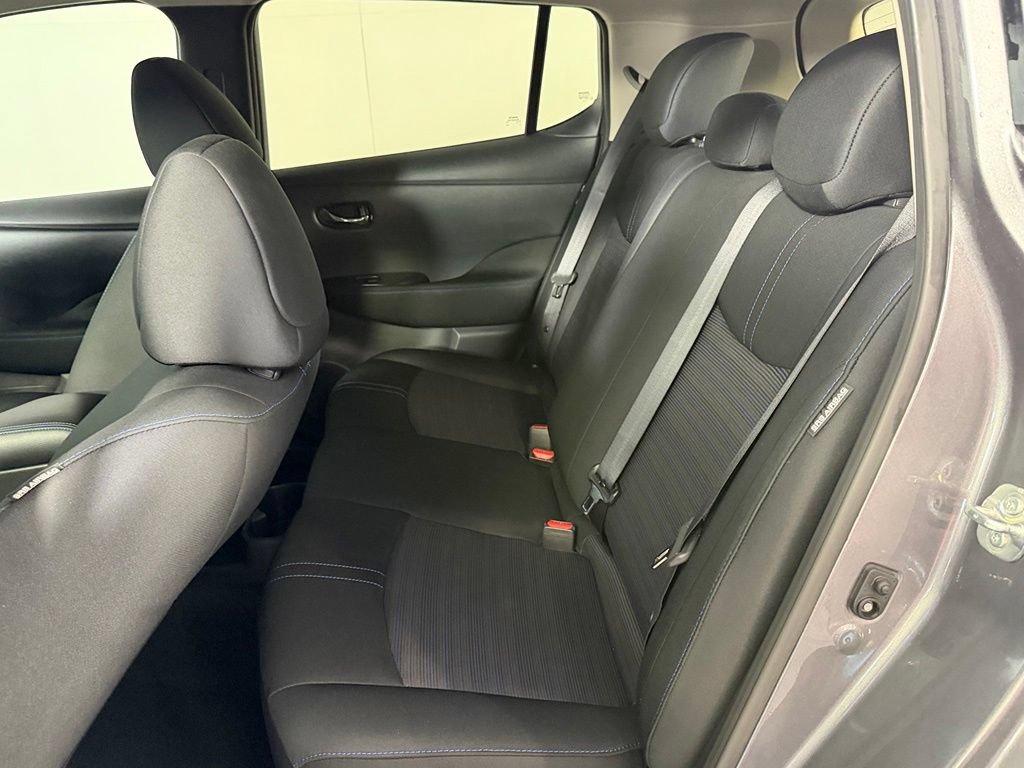 Used 2025 Nissan Leaf S FWD image 18