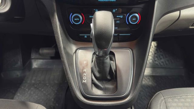 Used 2019 Ford Transit Connect XLT image 19