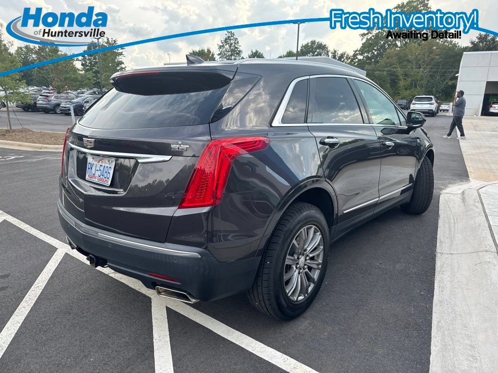 Used 2018 Cadillac XT5 Luxury w/ Driver Awareness Package FWD image 4