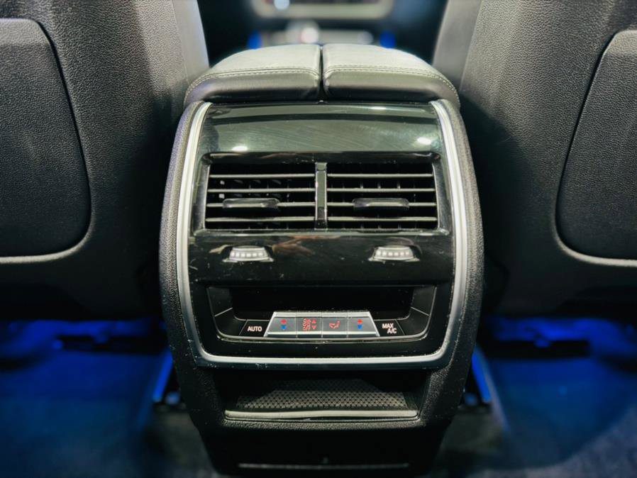 Used 2022 BMW X5 sDrive40i w/ M Sport Package image 31