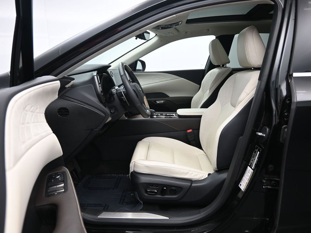 Used 2023 Lexus RX 350 image 28