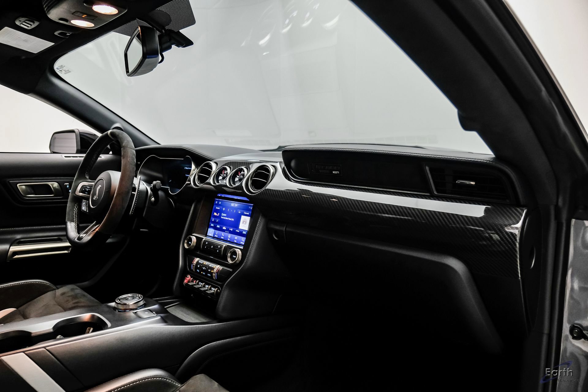 Used 2021 Ford Mustang Shelby GT500 w/ Carbon Fiber Track Pack image 52