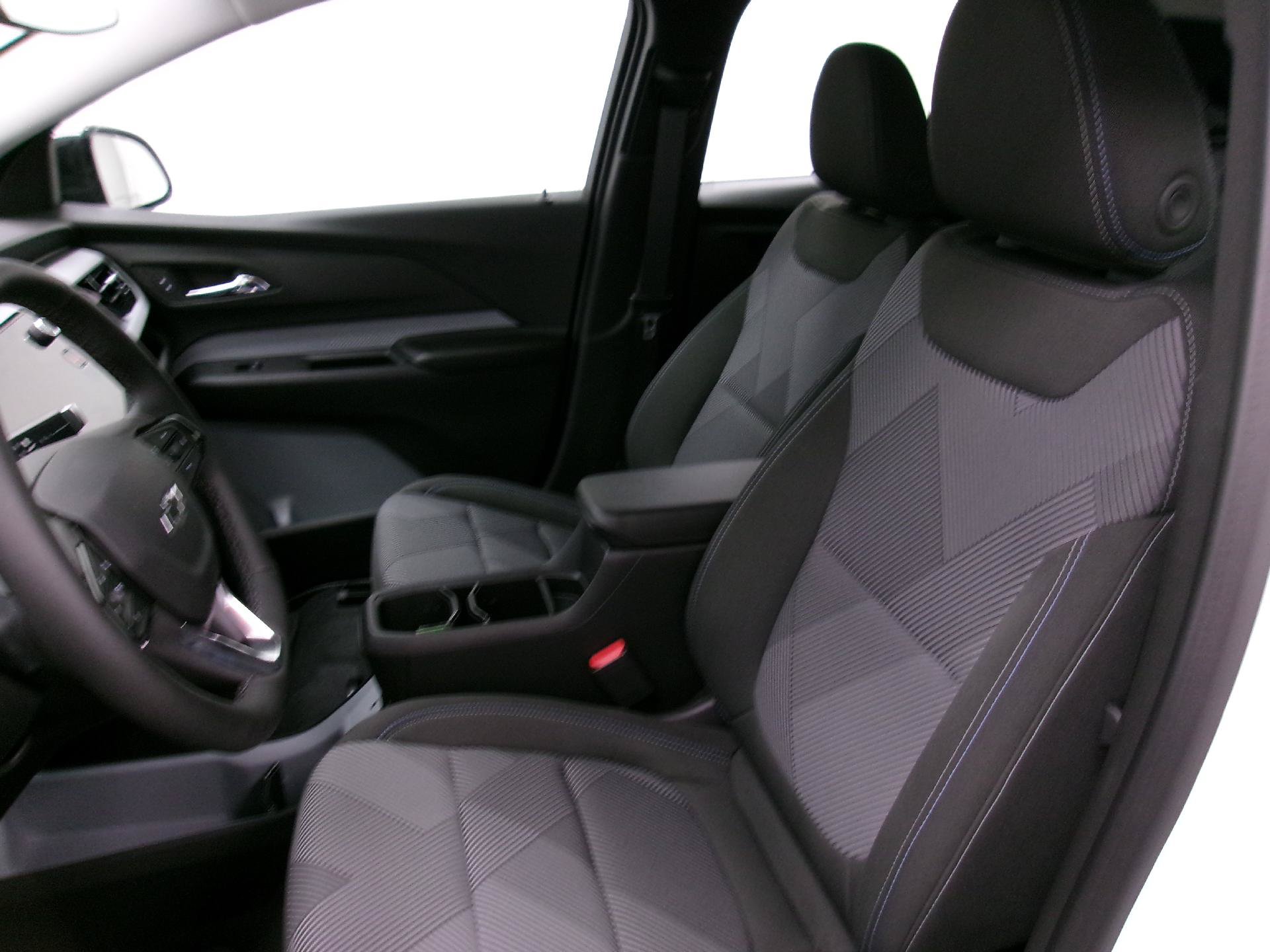 New 2027 Chevrolet Bolt LT w/ Comfort Package FWD image 6