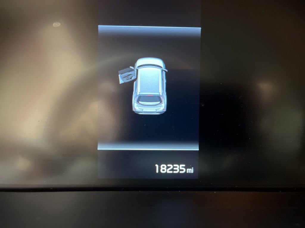 Used 2024 Kia Soul LX image 11