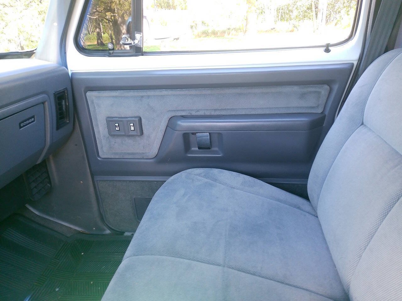 Used 1993 Dodge D/W Truck 250 AWD/4WD image 17