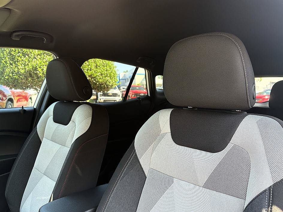 New 2026 Chevrolet Trax RS FWD image 15