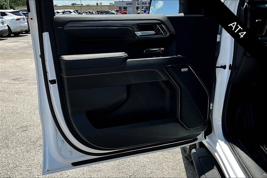 Used 2024 GMC Sierra 1500 AT4 w/ Technology Package image 20