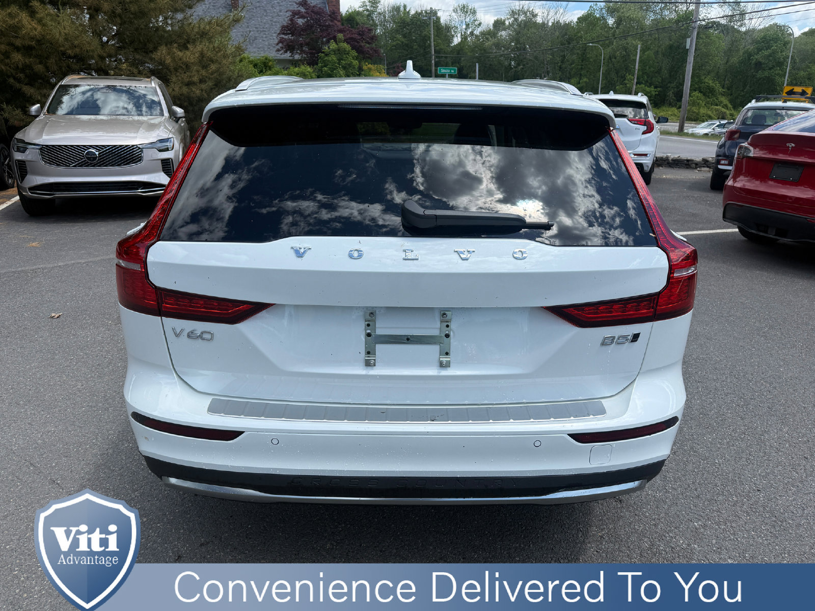 New 2026 Volvo V60 B5 Cross Country Plus w/ Protection Package Premier AWD/4WD image 7