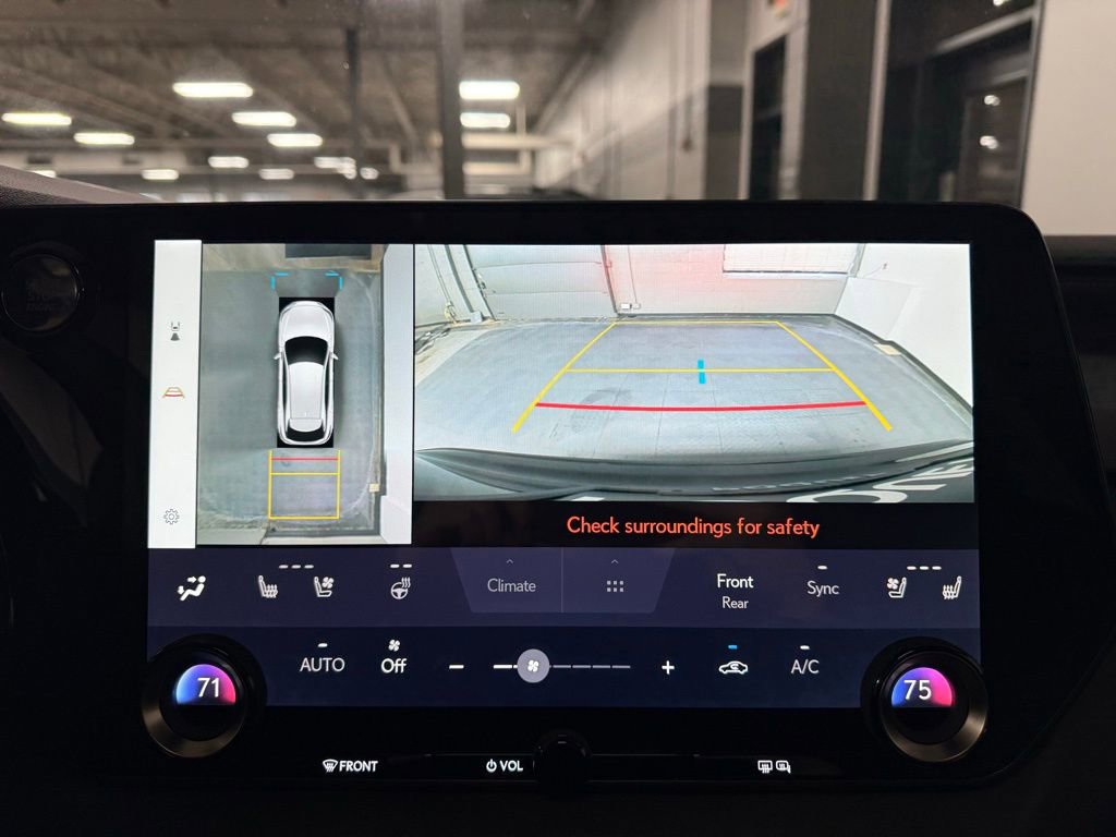 Used 2024 Lexus RX 350 Luxury w/ Convenience Package image 13