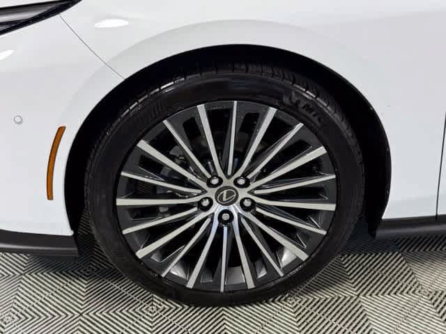 New 2026 Lexus ES 350e w/ Accessory Package (Z2) FWD image 14