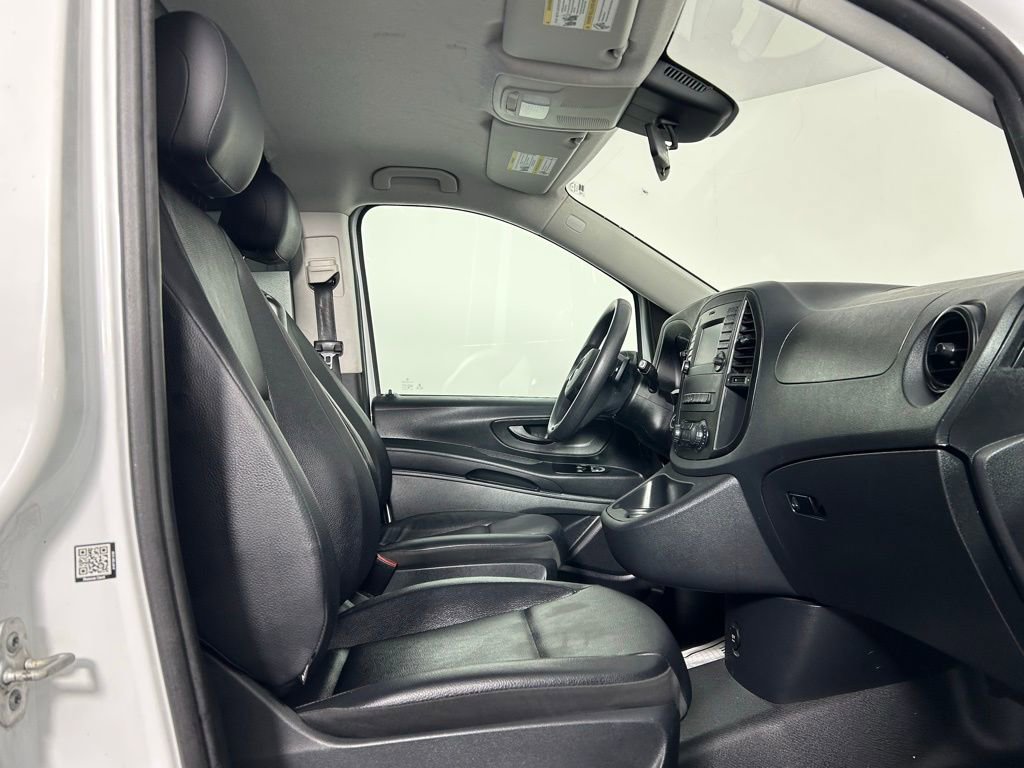 Used 2017 Mercedes-Benz Metris image 7
