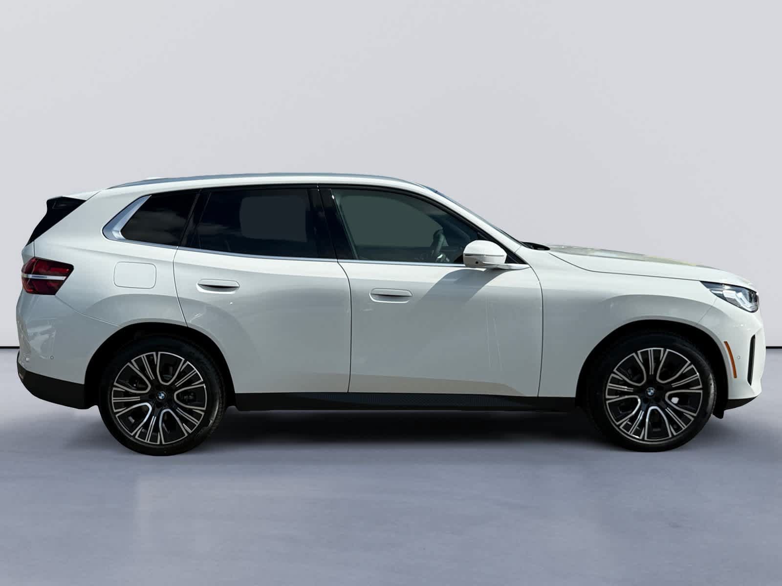 New 2026 BMW X3 xDrive30i w/ Premium Package AWD/4WD image 2