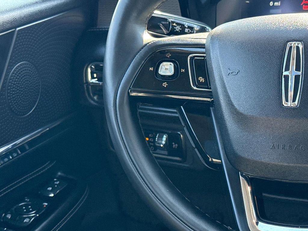 Used 2025 Lincoln Corsair Grand Touring w/ Equipment Group 301A image 16