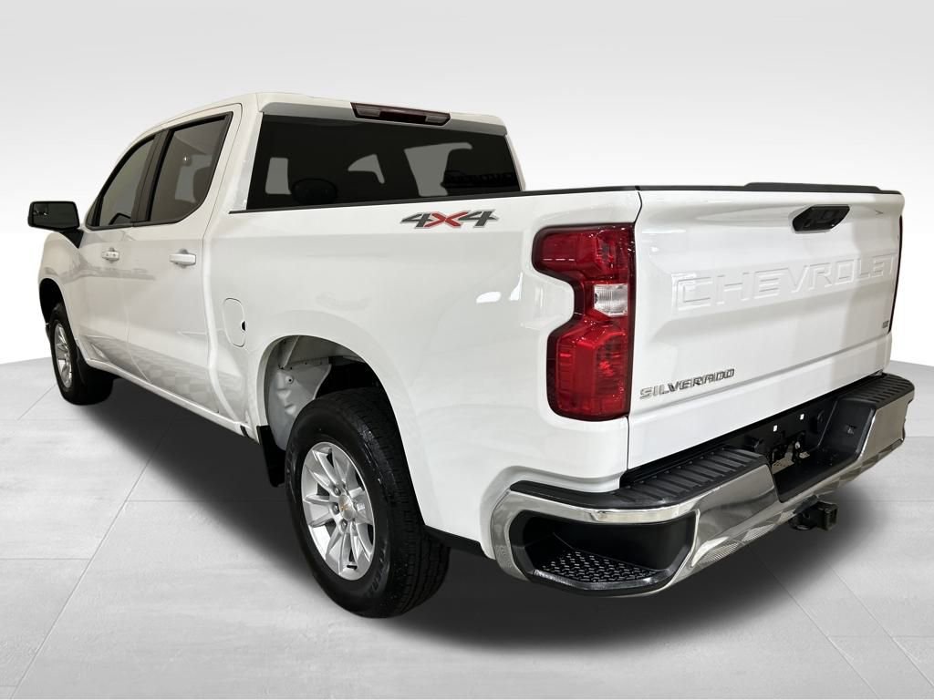 Used 2025 Chevrolet Silverado 1500 LT image 3