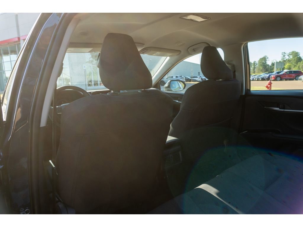 Used 2025 Toyota Camry LE FWD image 12