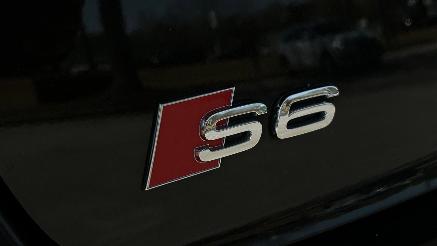 Used 2015 Audi S6 w/ Driver Assistance Package image 29