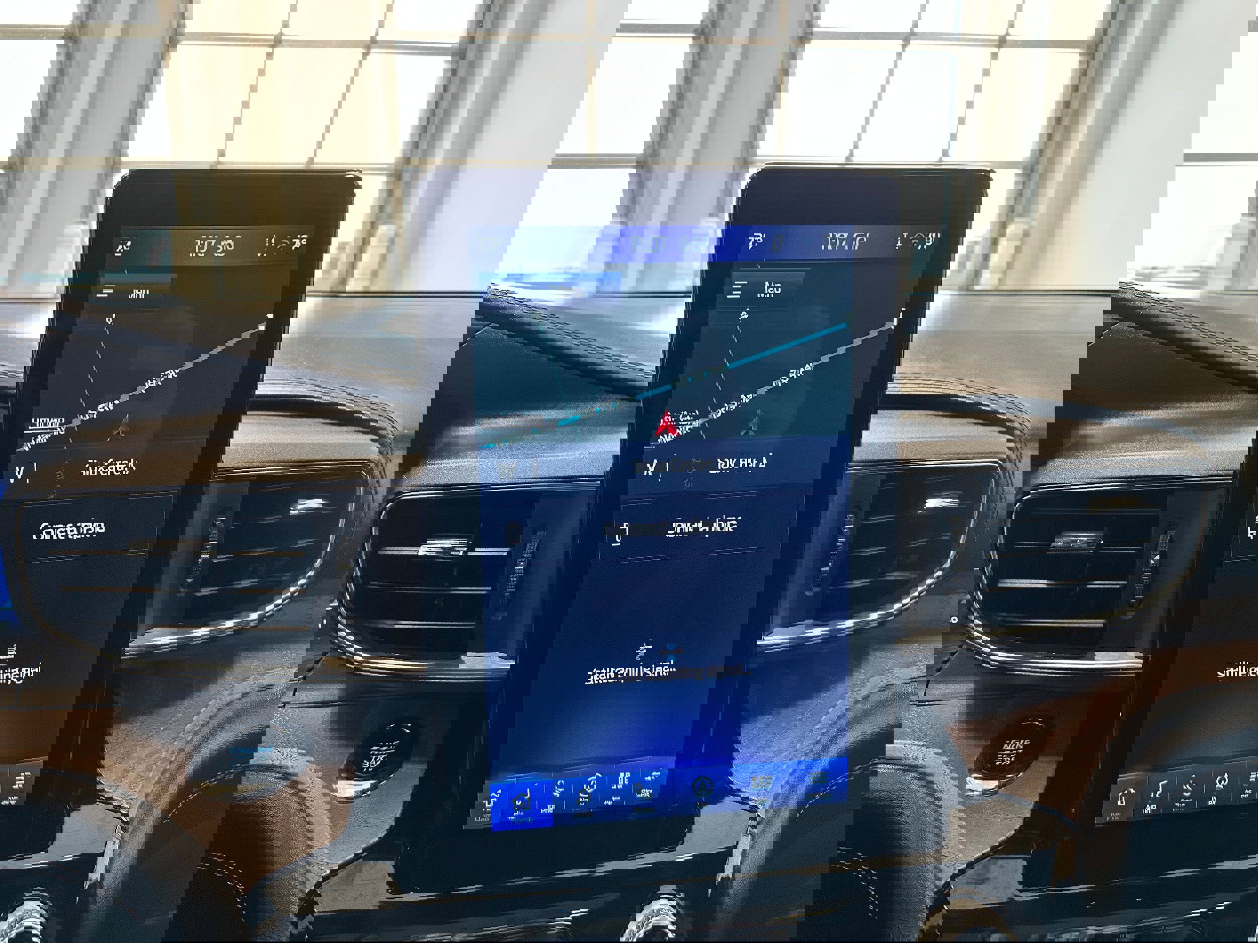 Used 2022 Ford Explorer Platinum w/ Equipment Group 601A image 20