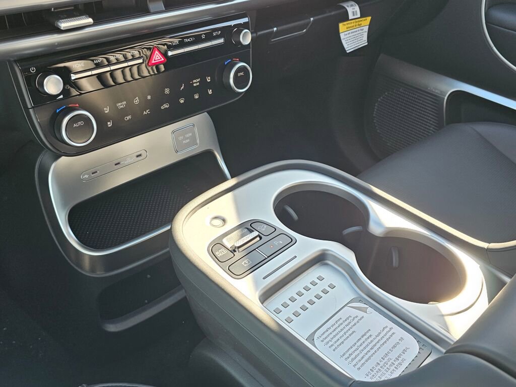 New 2026 Hyundai Ioniq 9 Calligraphy image 20