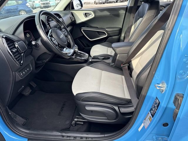 Used 2023 Kia Soul GT-Line image 19