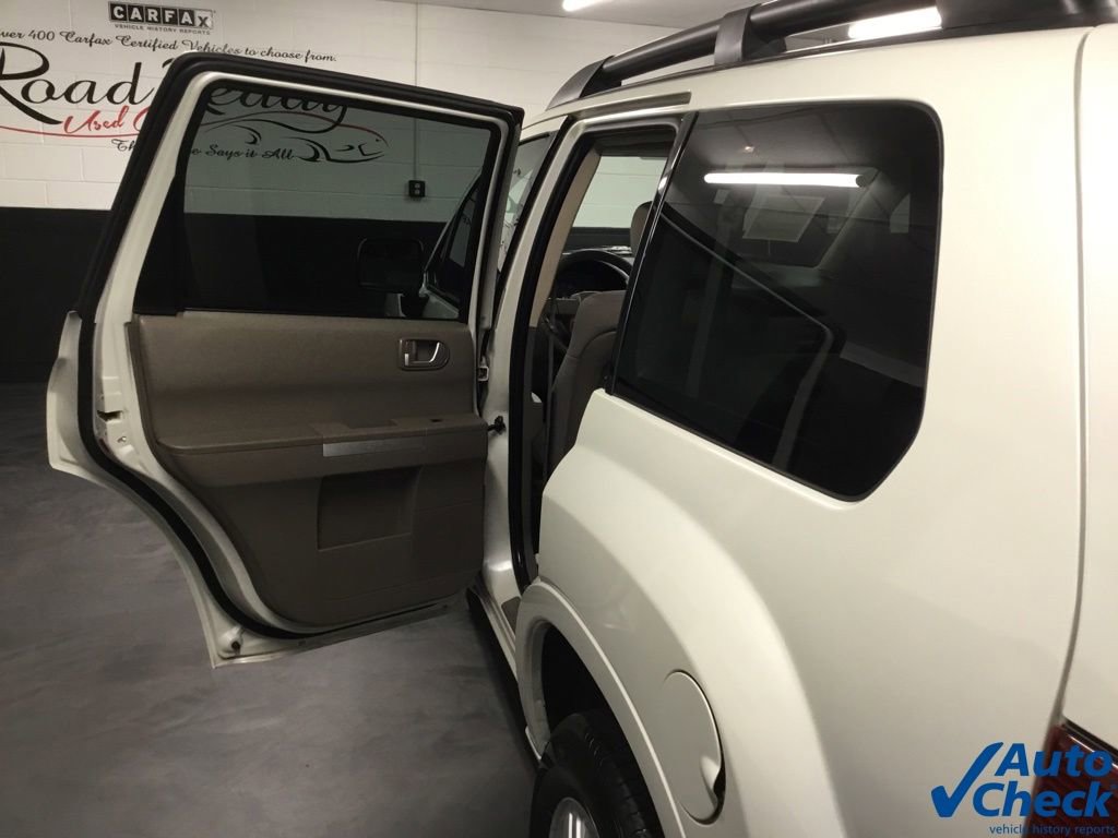 Used 2007 Mitsubishi Endeavor LS image 25