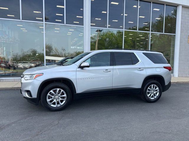 Used 2019 Chevrolet Traverse LT image 2