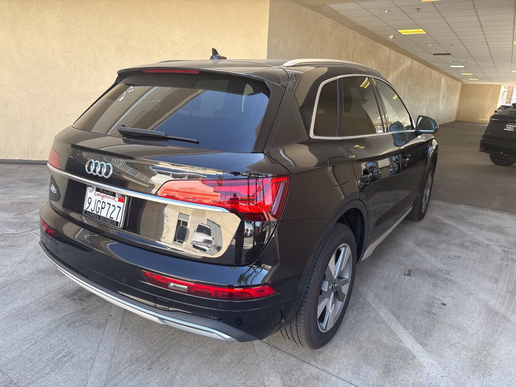 Used 2023 Audi Q5 2.0T Premium AWD/4WD image 3