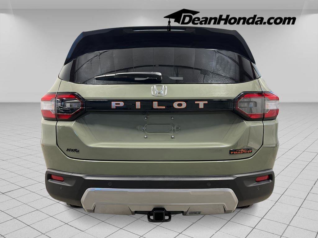 New 2026 Honda Pilot TrailSport image 4
