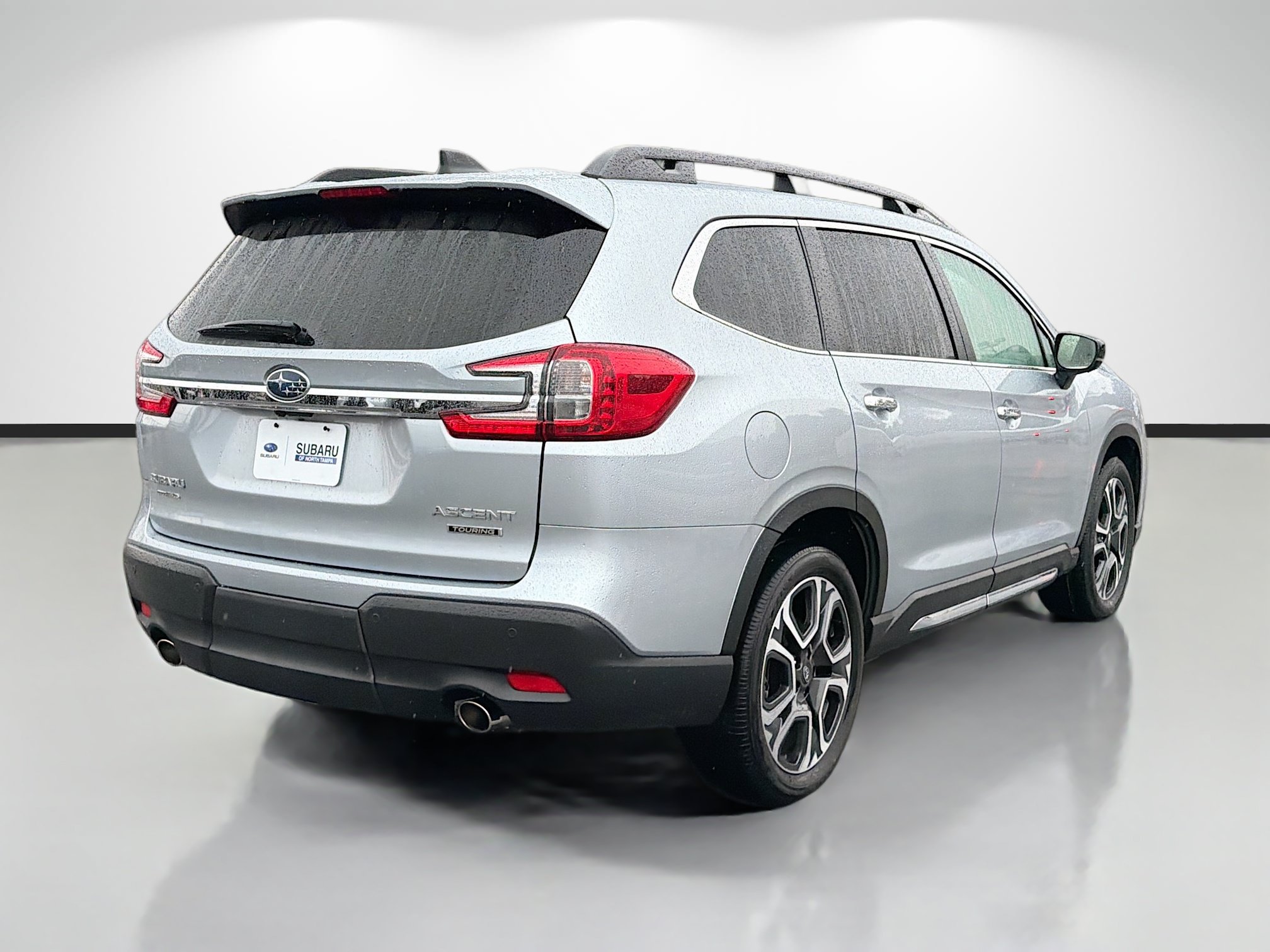 Used 2024 Subaru Ascent Touring AWD/4WD image 3