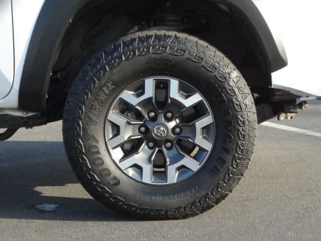 Certified 2023 Toyota Tacoma TRD Off-Road image 7