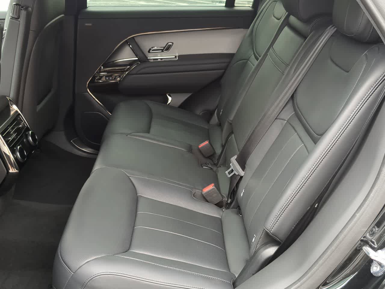 Used 2024 Land Rover Range Rover Sport Dynamic SE image 20