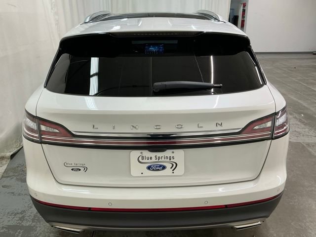 Used 2022 Lincoln Nautilus Reserve w/ Equipment Group 201A image 4