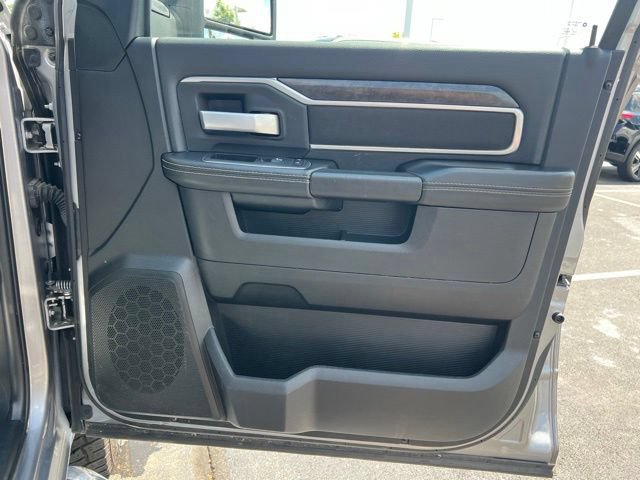 Used 2024 RAM 2500 Big Horn AWD/4WD image 29