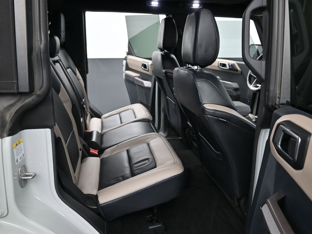 Used 2023 Ford Bronco Wildtrak image 17
