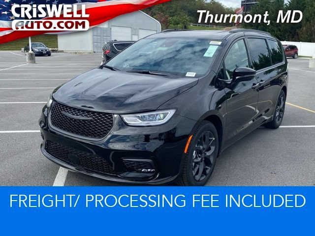 New 2026 Chrysler Pacifica Limited w/ S Appearance Package FWD image 1