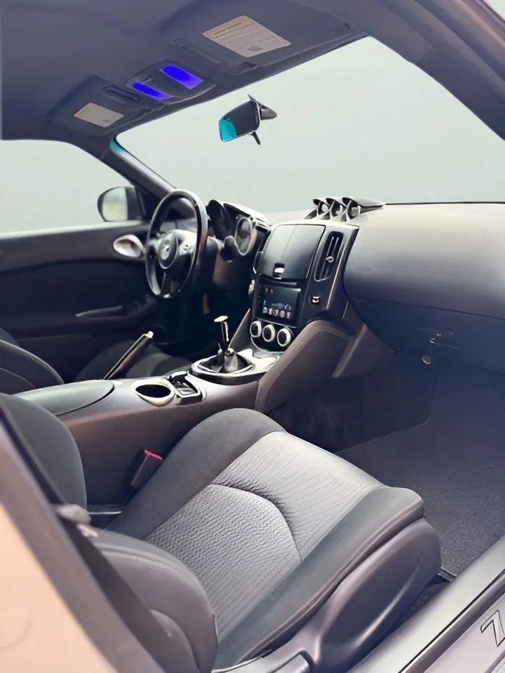 Used 2014 Nissan 370Z Coupe w/ Sport Package RWD image 21