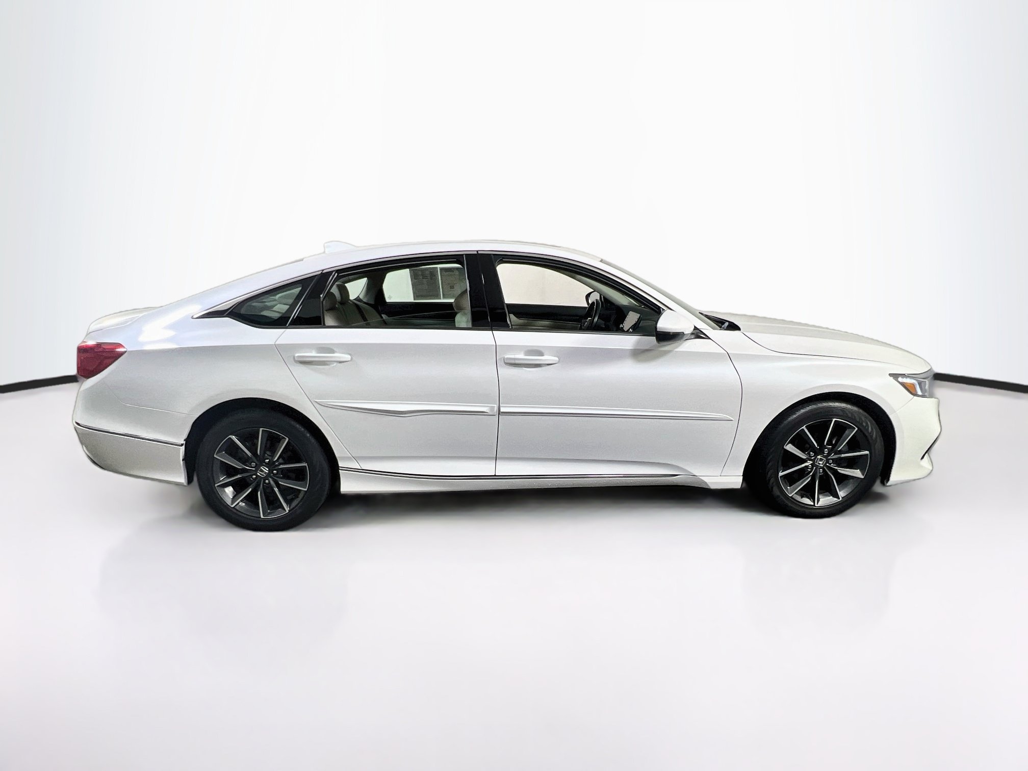 Used 2021 Honda Accord EX-L image 4