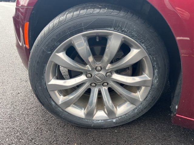 Used 2021 Chrysler 300 Touring w/ Chrome Appearance Package image 36