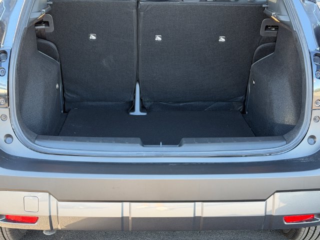 New 2027 Nissan Kicks SV w/ Cold Weather Package FWD image 5