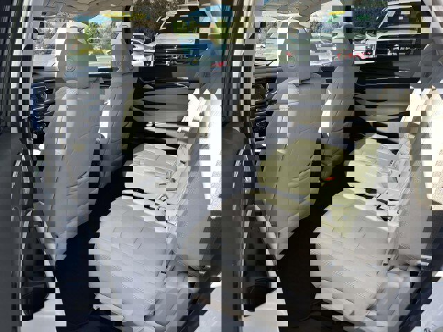 Used 2023 Buick Enclave Essence w/ Experience Buick Package image 14