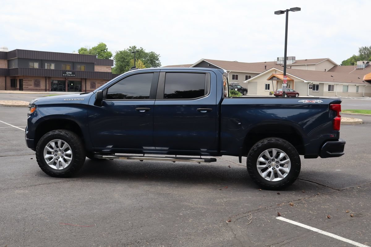 Used 2022 Chevrolet Silverado 1500 Custom AWD/4WD image 9