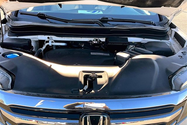 Used 2017 Honda Pilot Touring image 34