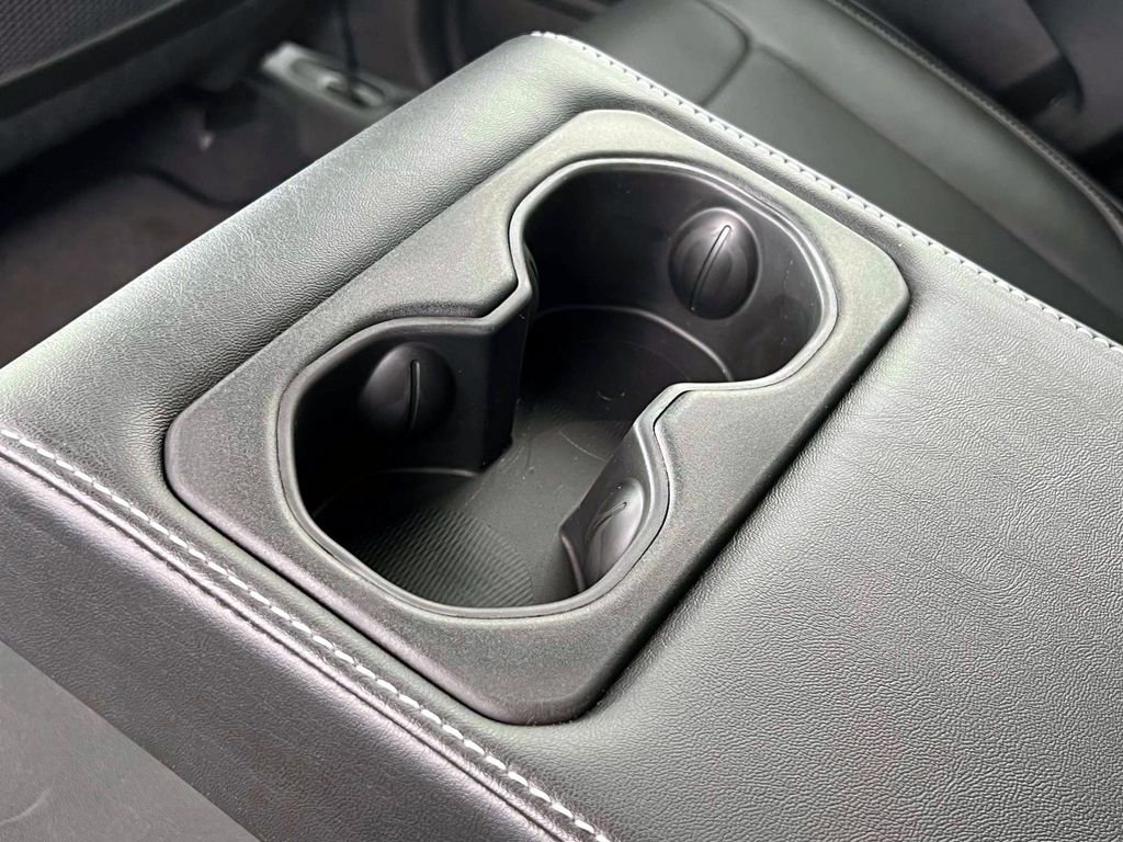 Used 2022 Jeep Grand Cherokee Overland image 15