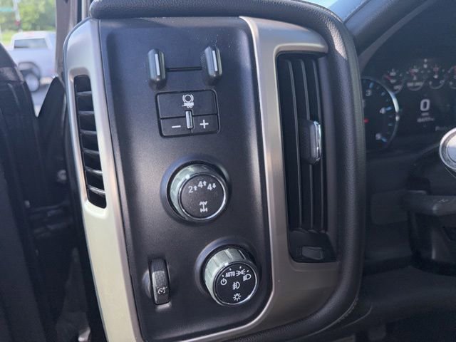 Used 2017 GMC Sierra 2500 Denali w/ Duramax Plus Package AWD/4WD image 40